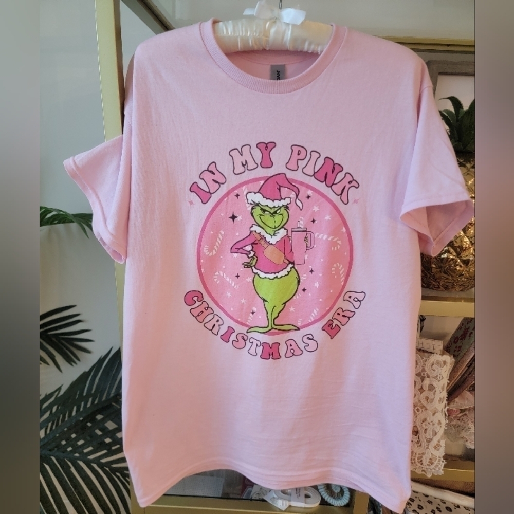 NOT FOR SALE! In my Pink Christmas Era The Grinch Christmas T Shirt Size Medium!